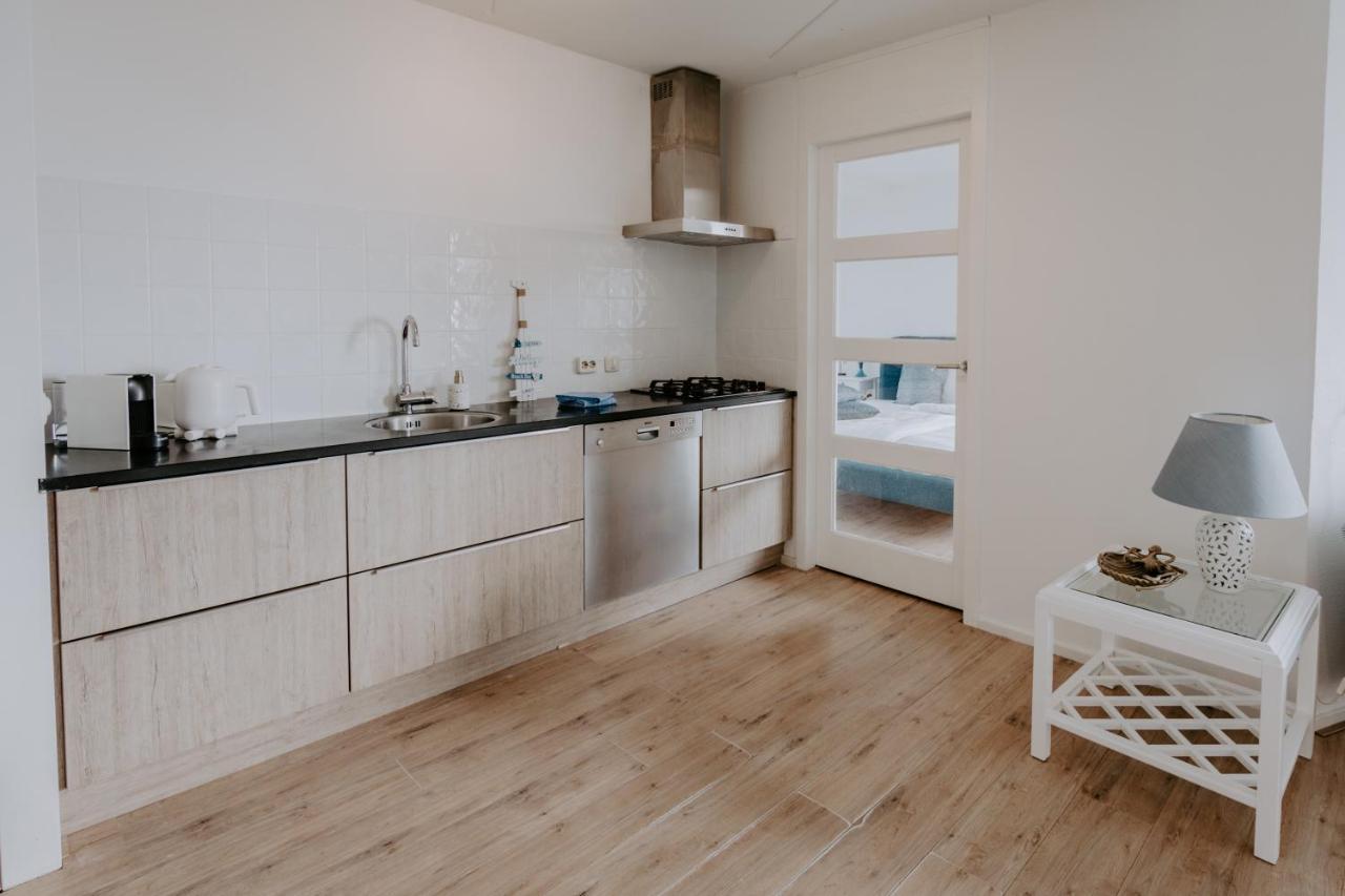 Stijlvol Appartement Op Strand Makkum Exterior foto